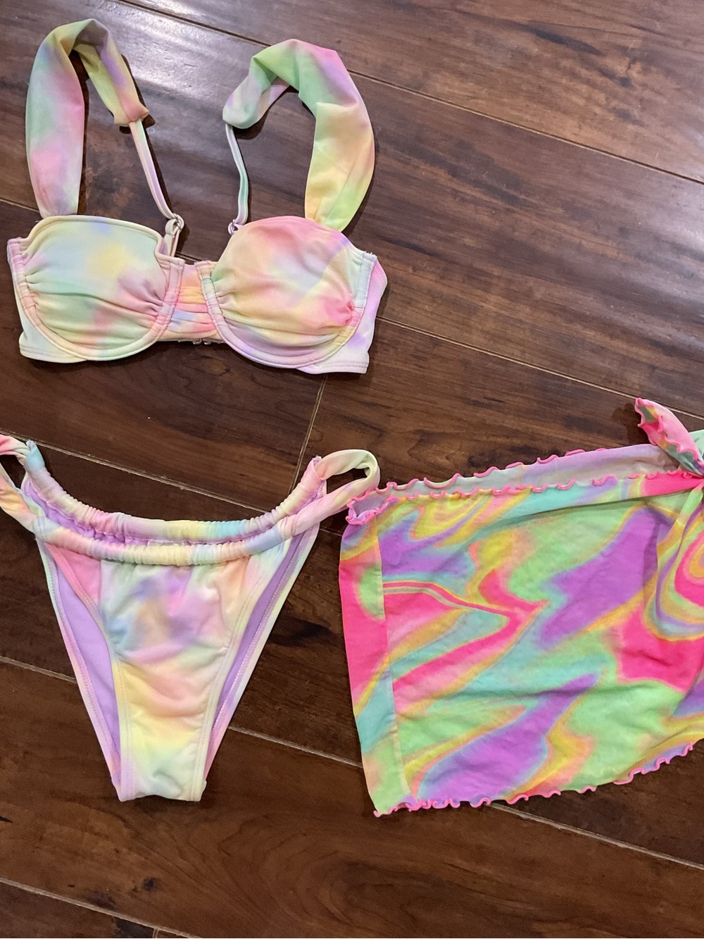 Wild Fable Tie Dye 3 Piece Bikini Set with Mesh Sarong Skirt Pastel XXS XS